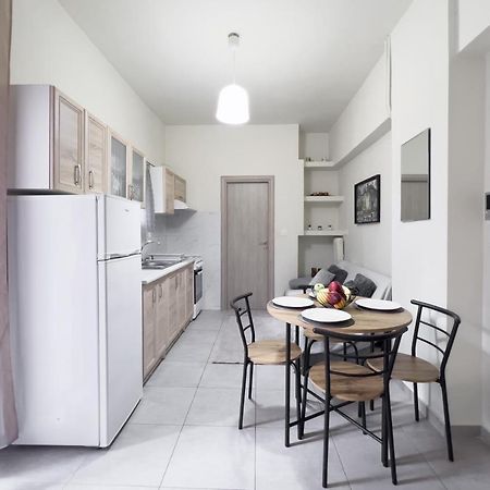 Cozy Cityscape Apartment In Athen Eksteriør billede
