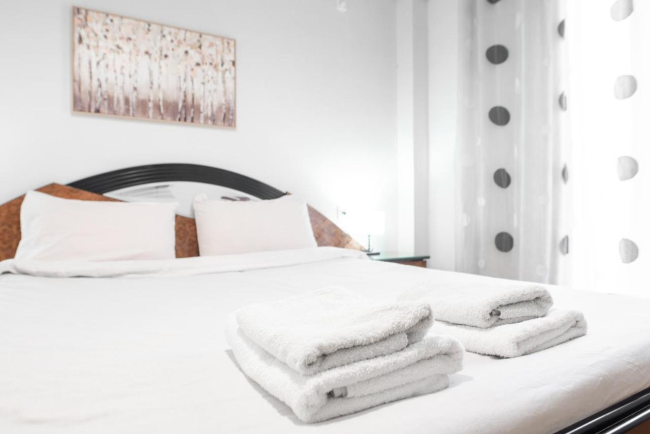 Cozy Cityscape Apartment In Athen Eksteriør billede